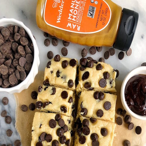 5-Ingredient Chocolate Chip Cookie Dough Fudge Squares with Raw Manuka Honey